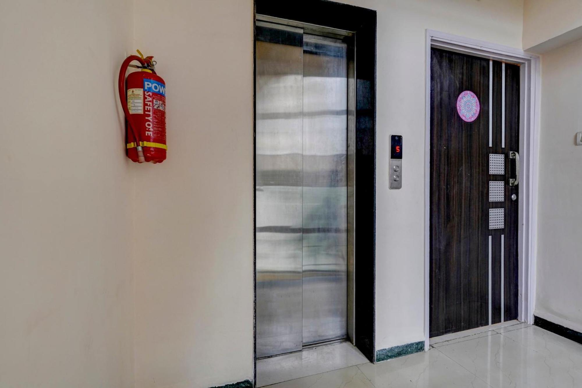 Hotel Rio Corporate House Bombaj Zewnętrze zdjęcie